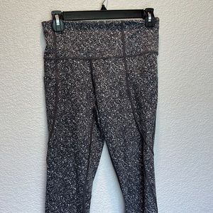 Athleta Salutation Stash Pocket Tight, Small